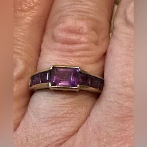 10k Solid Gold & Amethyst Channel Set Ring Sz 6.5